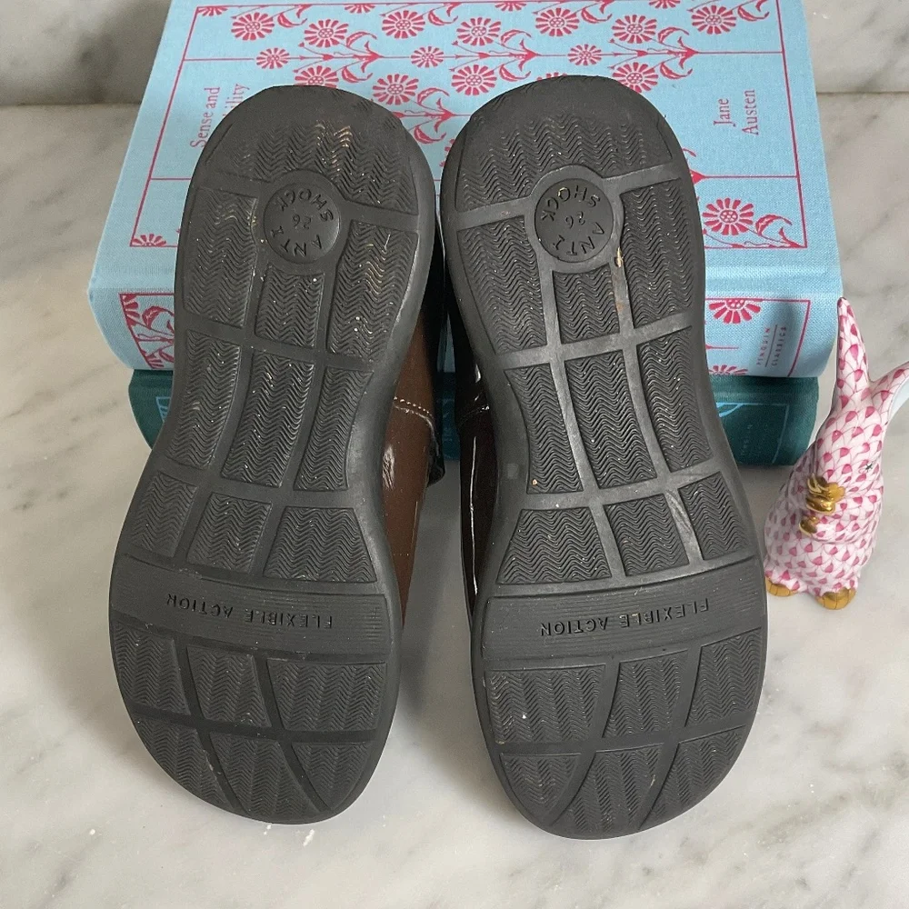 Primigi Chocolate Brown Patent Mary Jane Shoes Size 26 EU /US 9